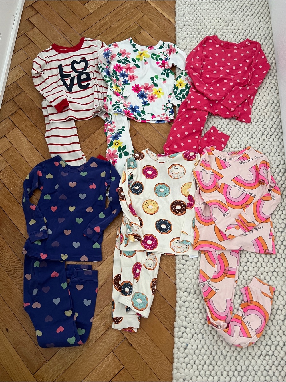 GAP Pajamas (7 pairs all size 6)